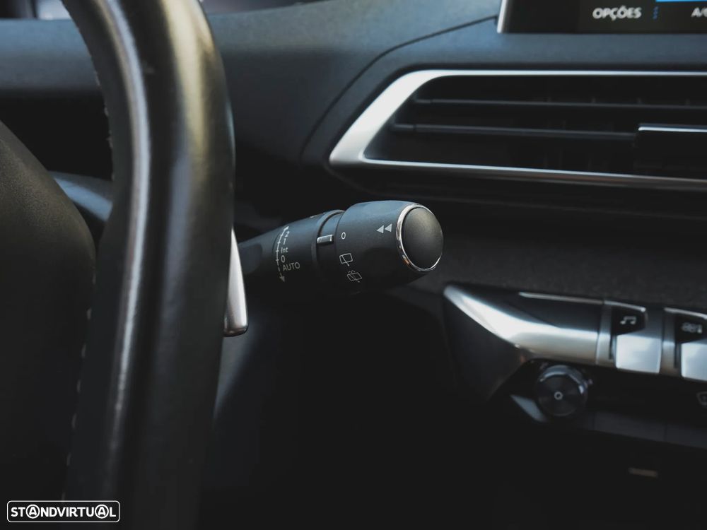 Peugeot 5008 BlueHDI 130 EAT8 Allure - 17