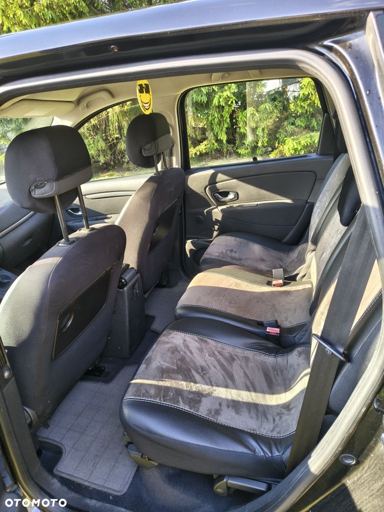 Renault Grand Scenic - 8