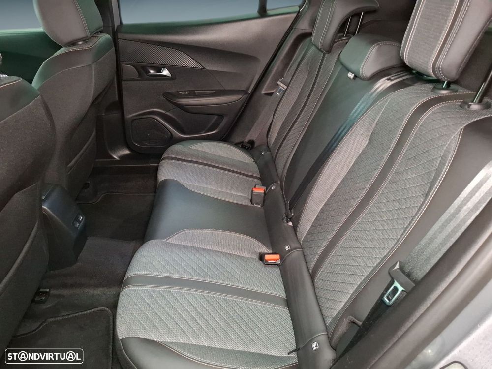 Peugeot 2008 1.2 Hybrid Allure e-DCS6 - 14