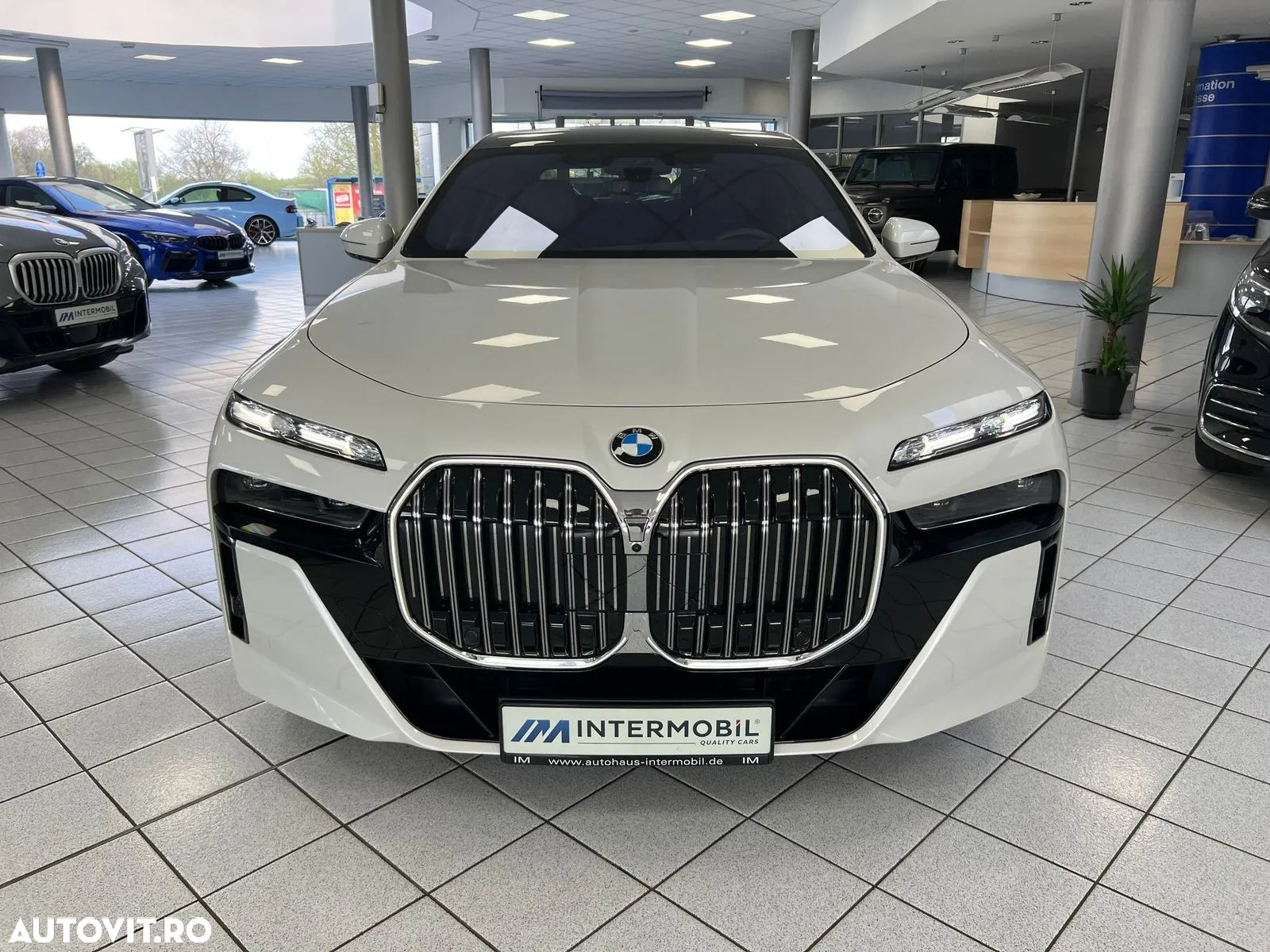 BMW Seria 7 740d xDrive MHEV - 6