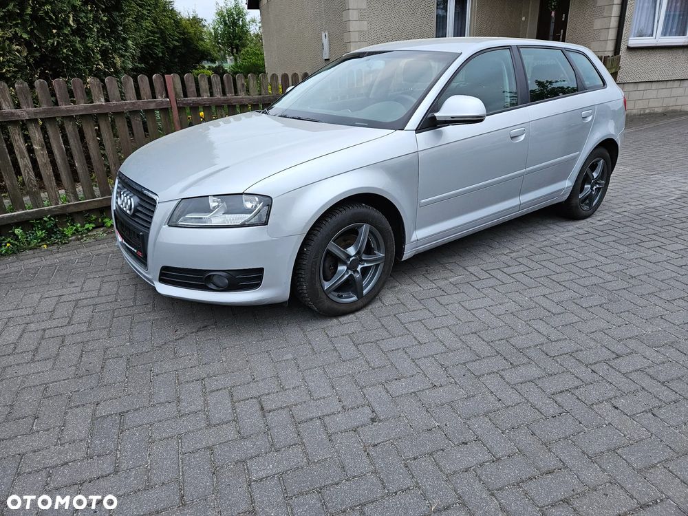 Audi A3 Sportback 1.4 TFSI Ambiente - 2