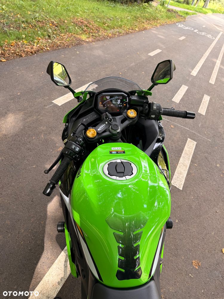 Kawasaki ZX - 6