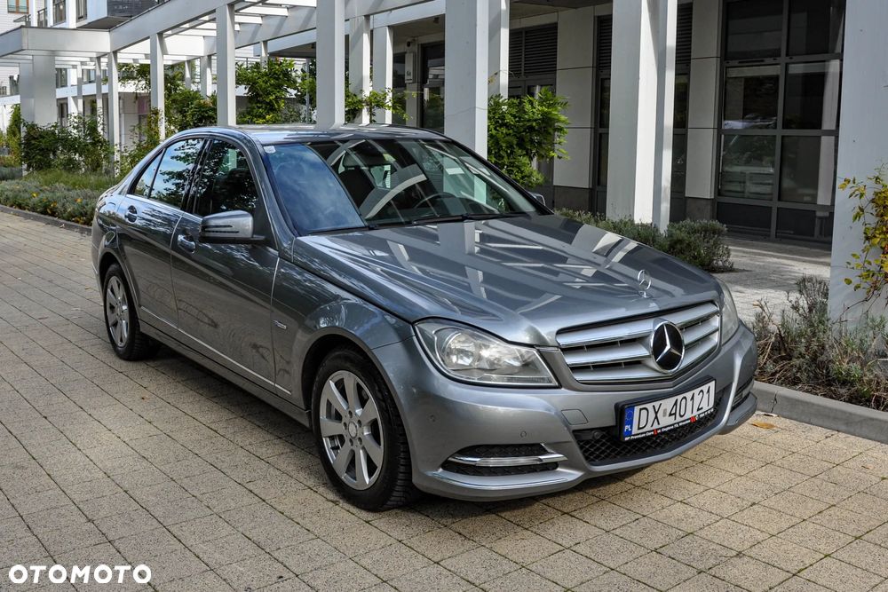 Mercedes-Benz Klasa C 350 BlueEff 4-Matic Elegance - 6