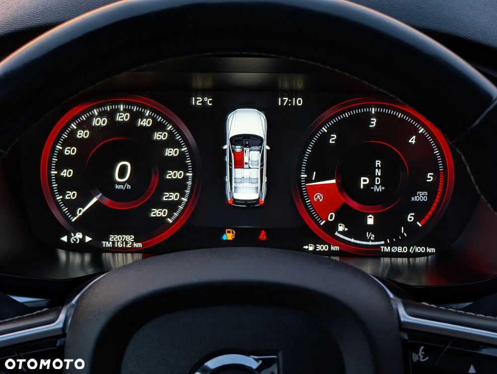 Volvo XC 60 D5 AWD R-Design - 26