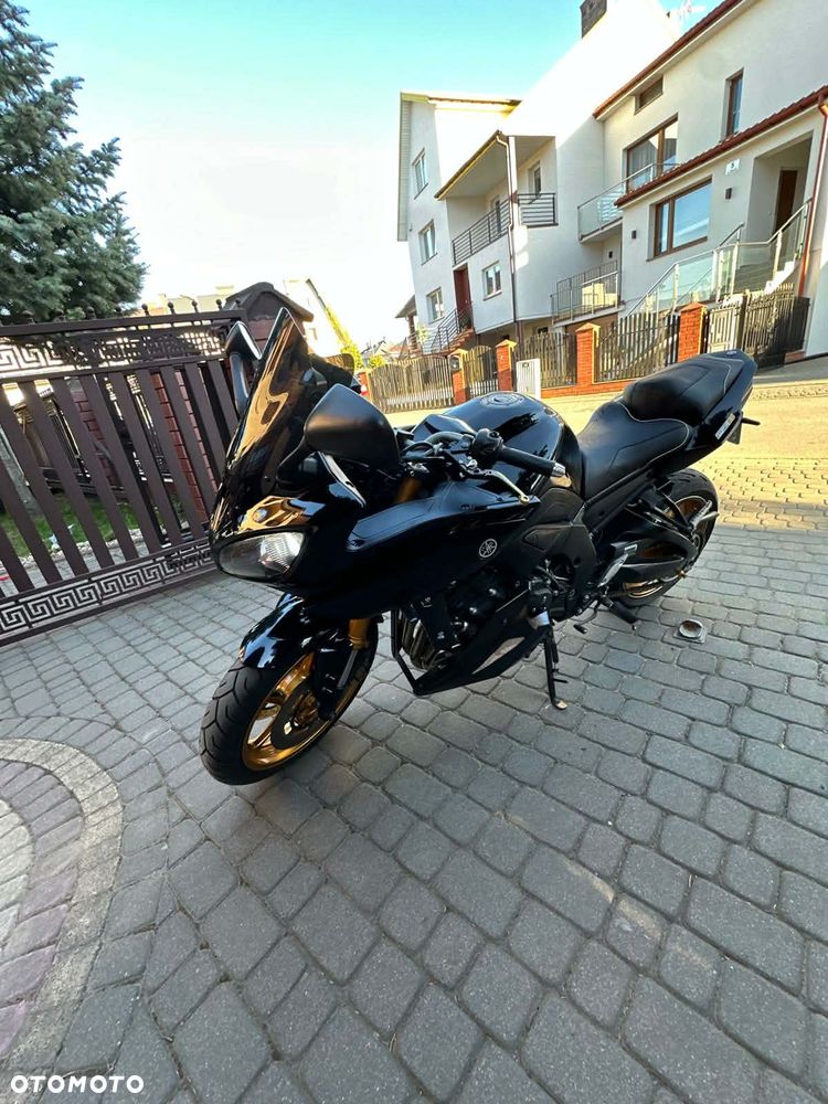 Yamaha FZ8 - 5