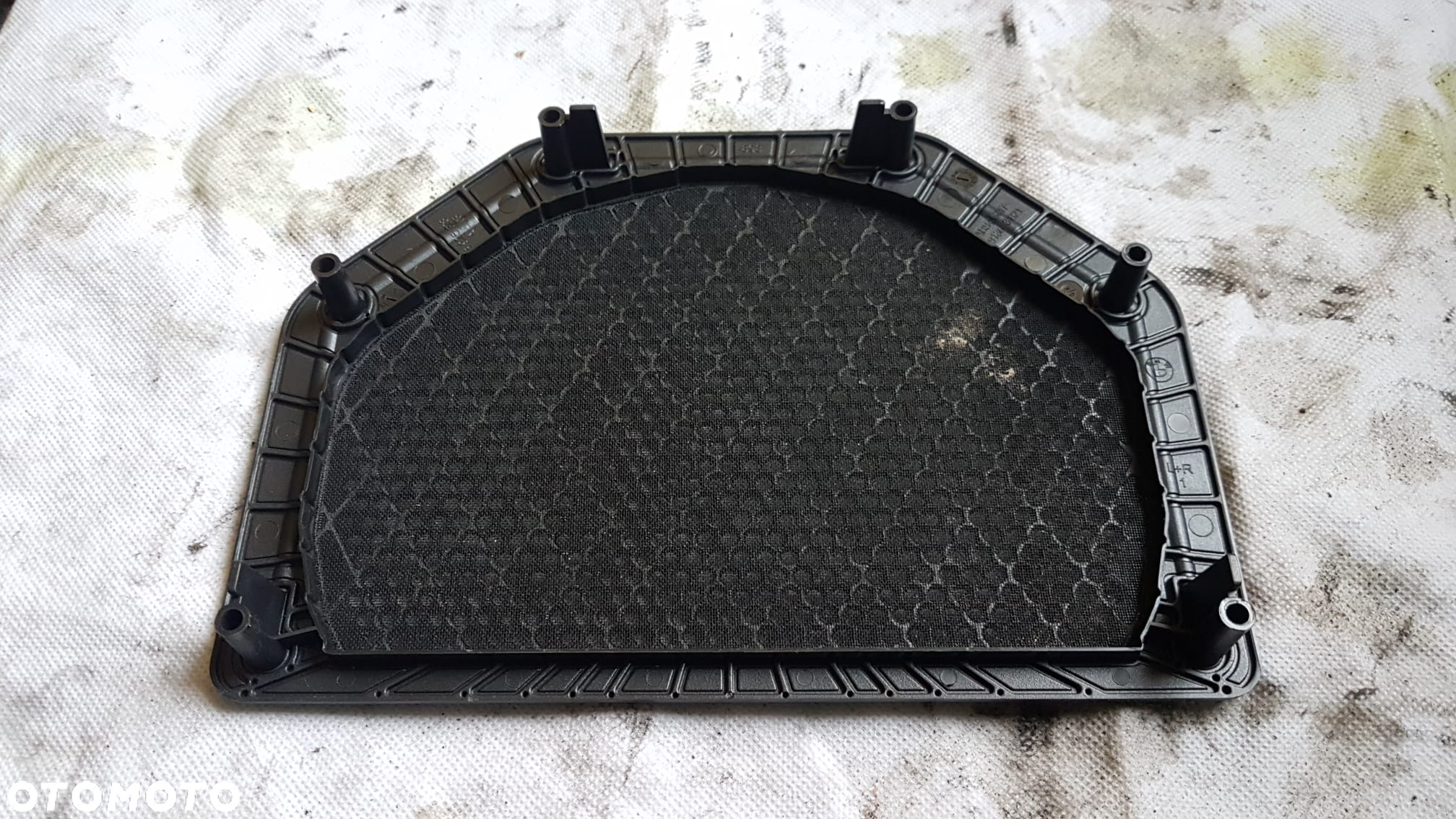 Osłona kratka głośnika pod kierowcą BMW X1 E84 4913631821 - 2