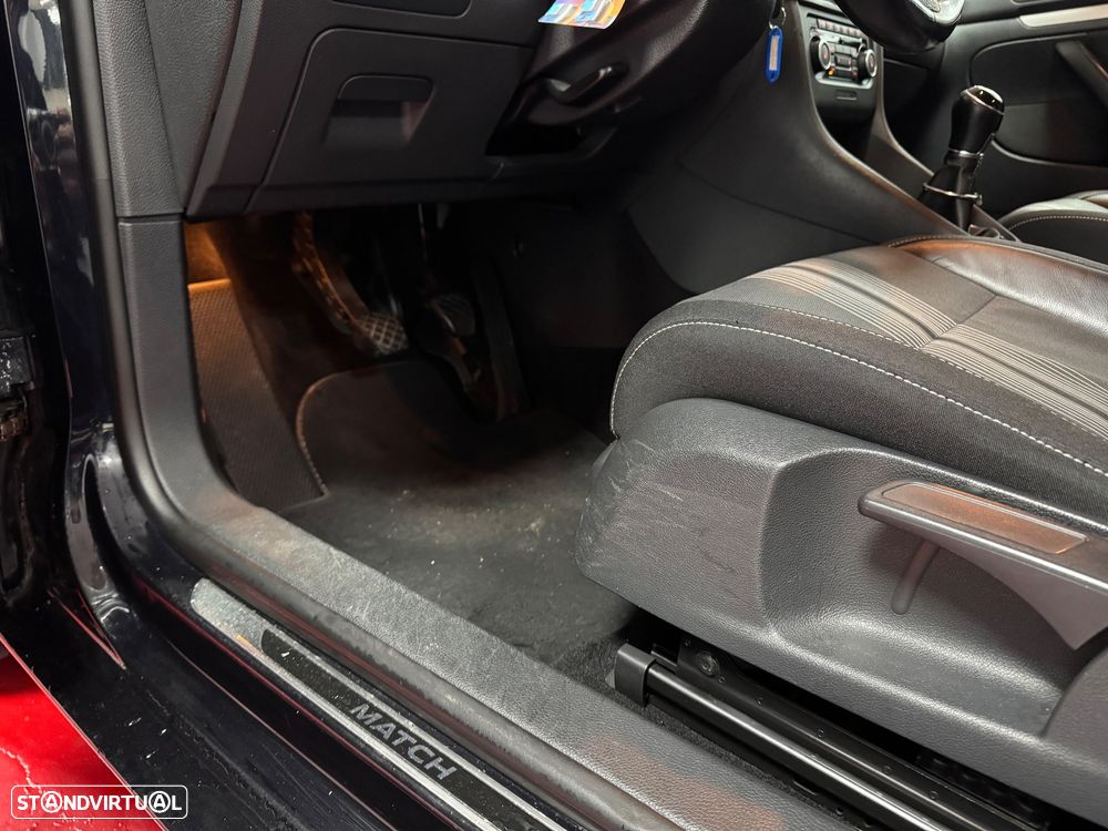 VW Golf Variant 2.0 TDi DPF MATCH - 18