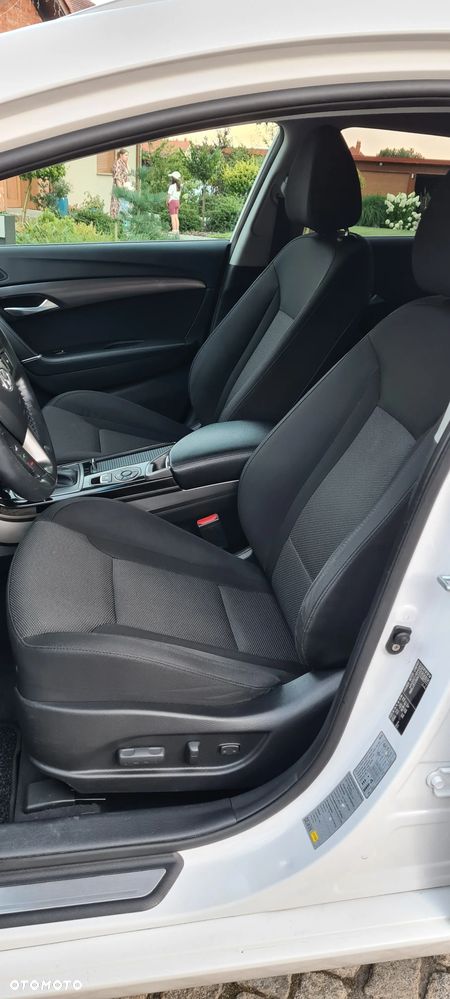 Hyundai i40 1.7 CRDi Premium DCT - 24