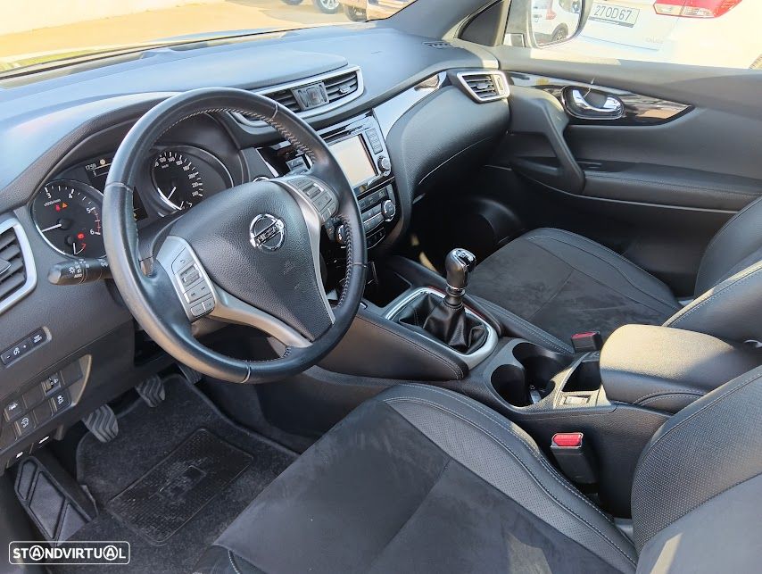 Nissan Qashqai 1.5 dCi Tekna - 16