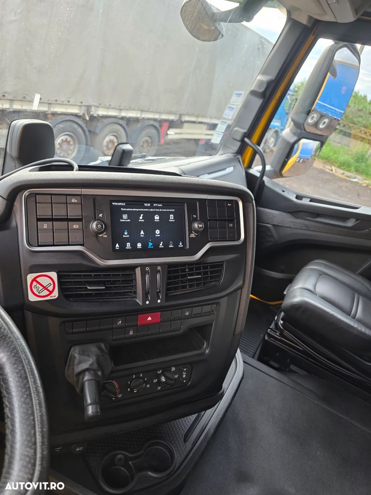 Iveco Stralis Hi-Way - 16
