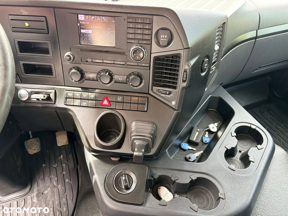 Mercedes-Benz AROCS 3243 8x4 WYWROTKA TRÓJSTRONNA Z BORDMATIKIEM - 26