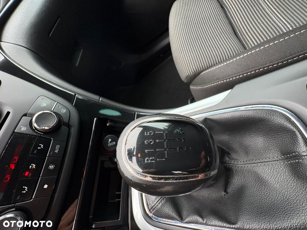 Opel Insignia 2.0 Turbo Design Edition - 19