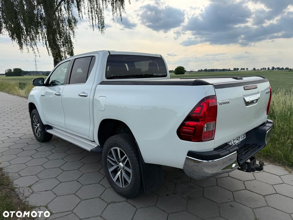 Toyota Hilux 2.4 D-4D Double Cab SR5 4x4 - 6