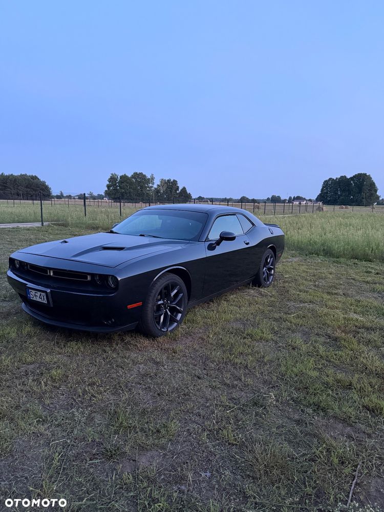 Dodge Challenger - 4