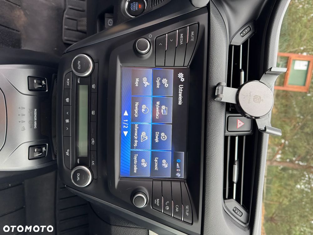 Toyota Avensis 2.0 D-4D Premium - 7