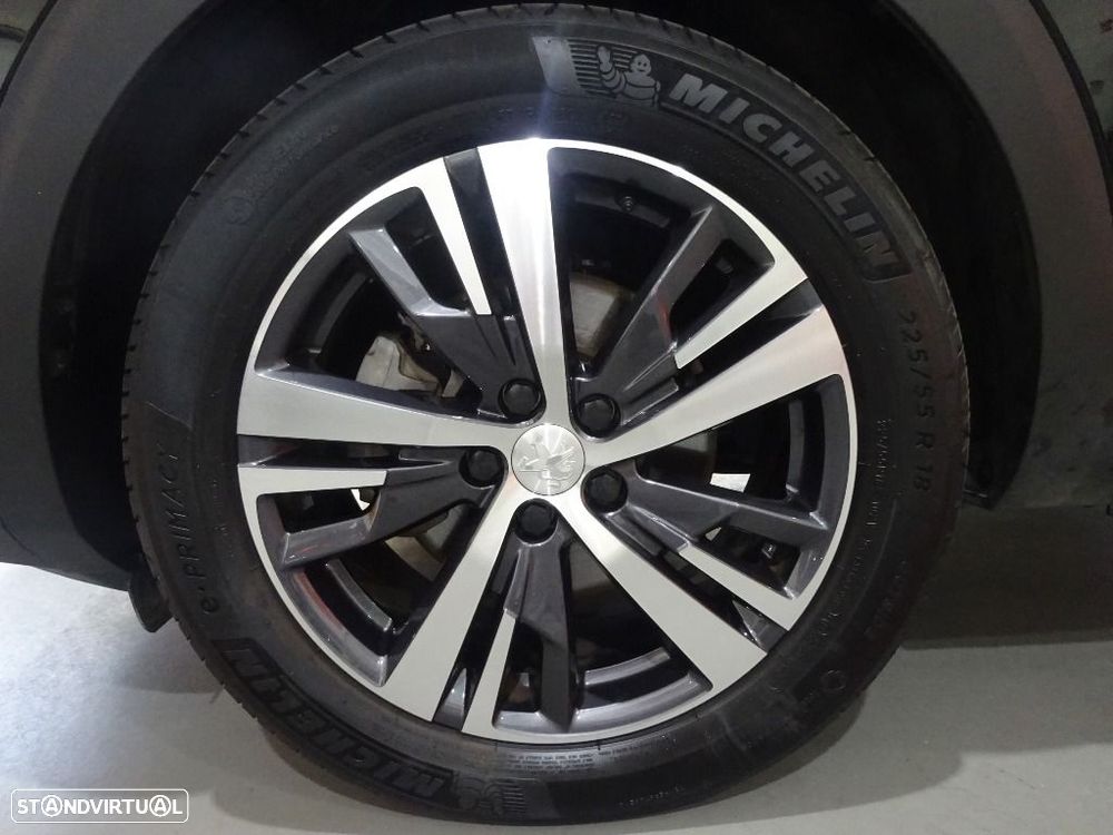 Peugeot 5008 1.2 PureTech Allure Pack EAT8 - 36