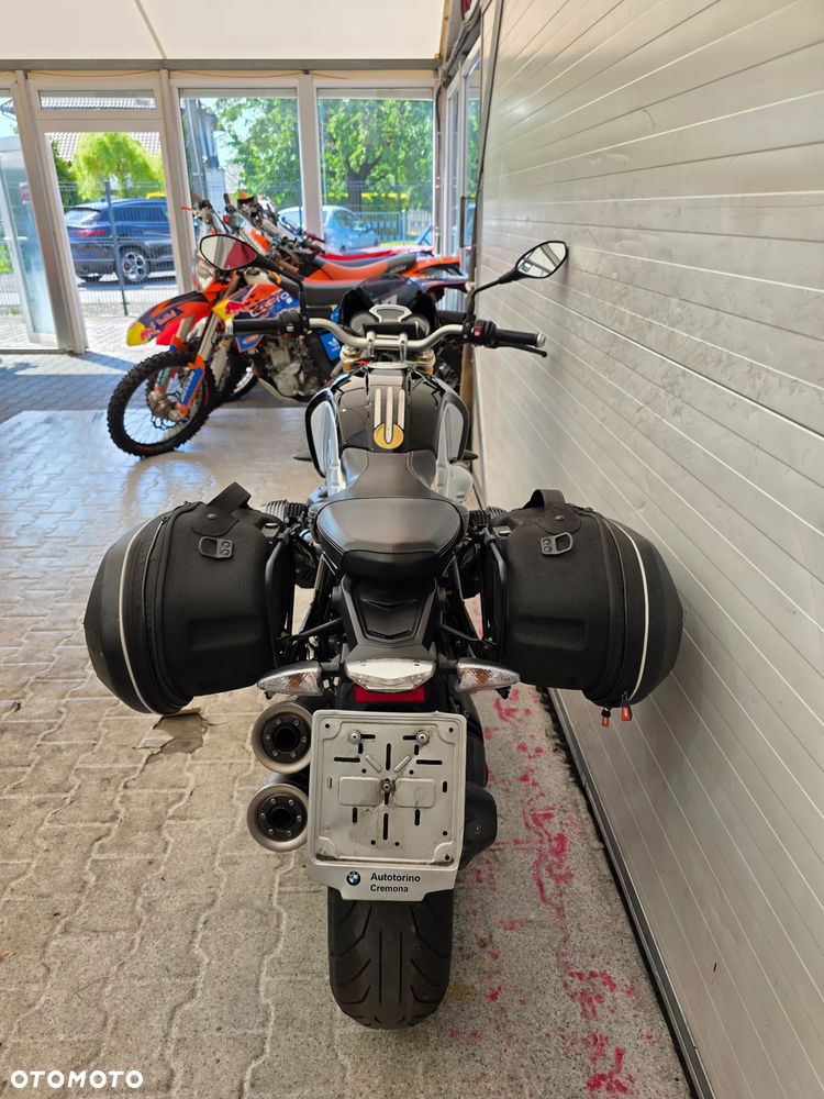 BMW R - 11