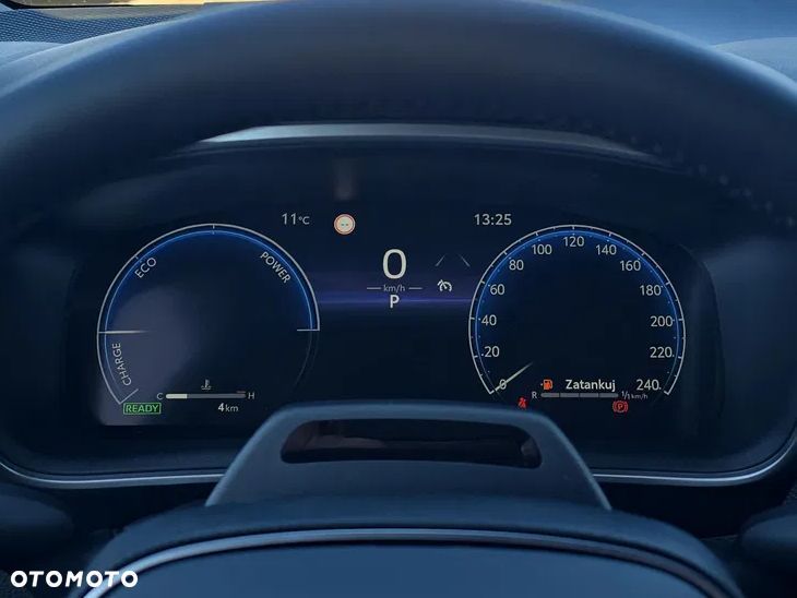 Toyota Corolla 1.8 Hybrid Style - 17