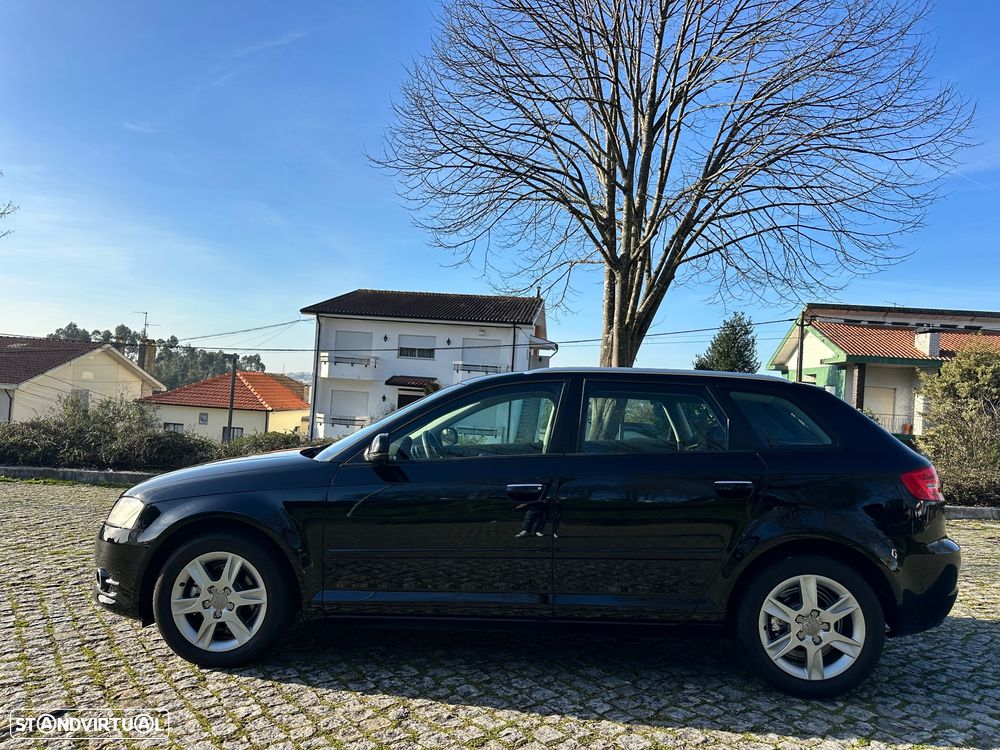 Audi A3 Sportback 1.6 TDI Attraction - 3