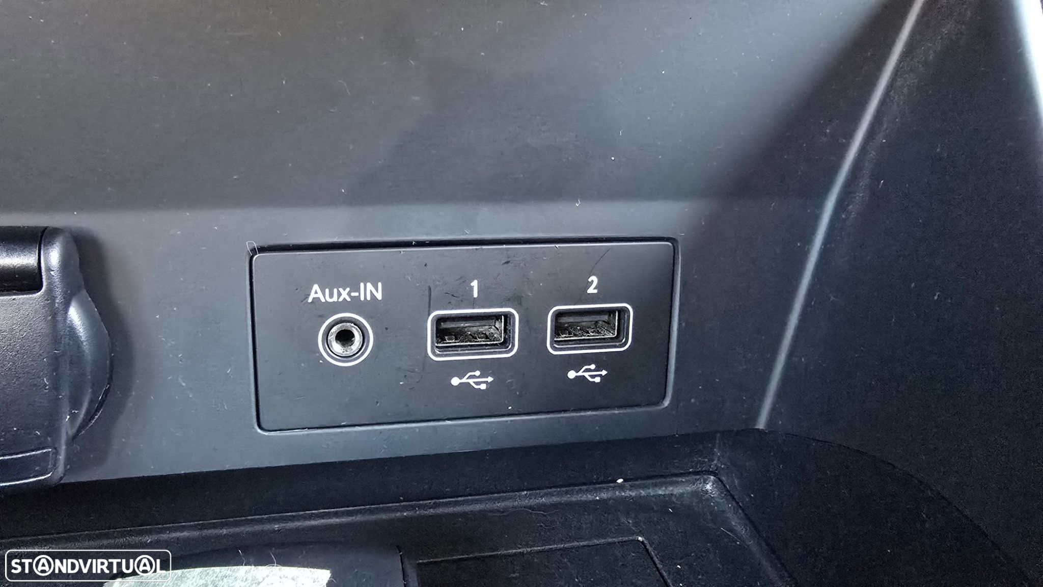 Renault Captur - 36
