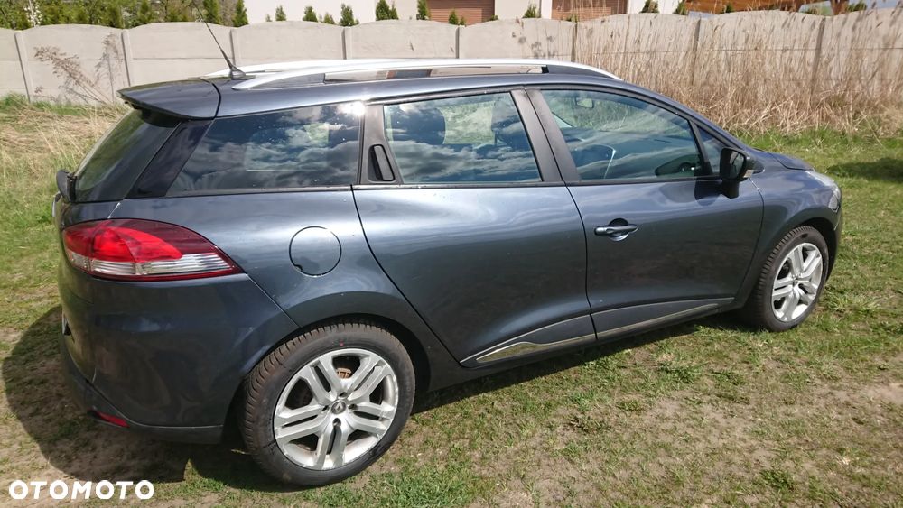 Renault Clio - 26