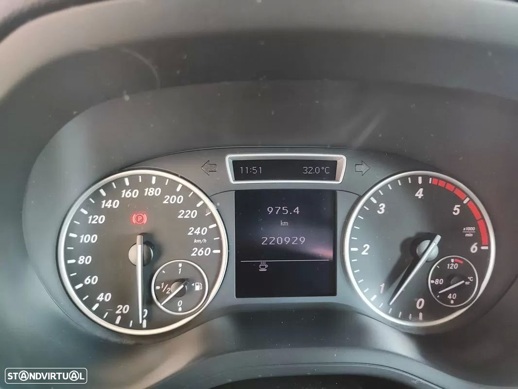 Mercedes-Benz B 180 CDi BlueEfficiency 114g - 29