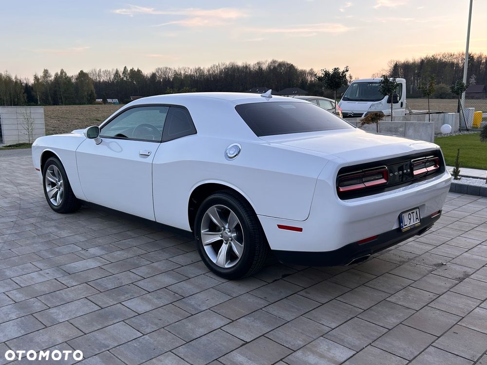 Dodge Challenger Automatik SXT Plus - 22