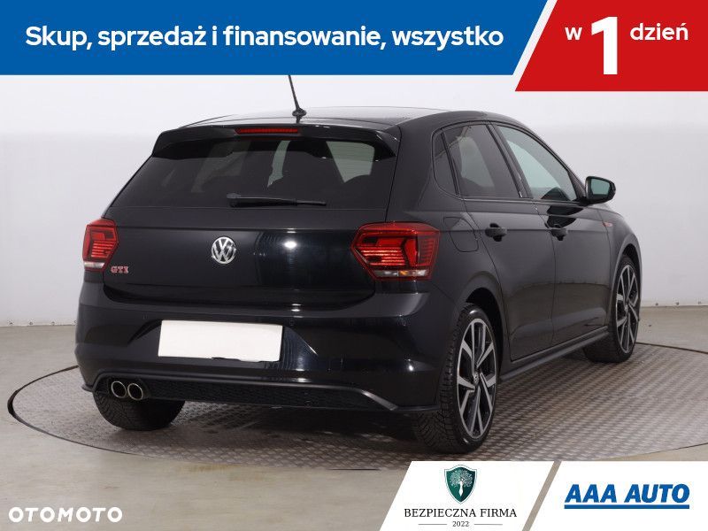 Volkswagen Polo - 7