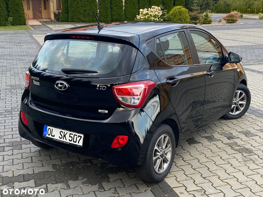 Hyundai i10 1.2 Fifa World Cup Edition - 12