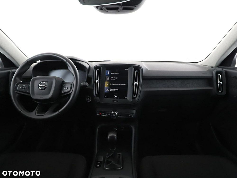 Volvo XC 40 T2 Momentum Core - 16