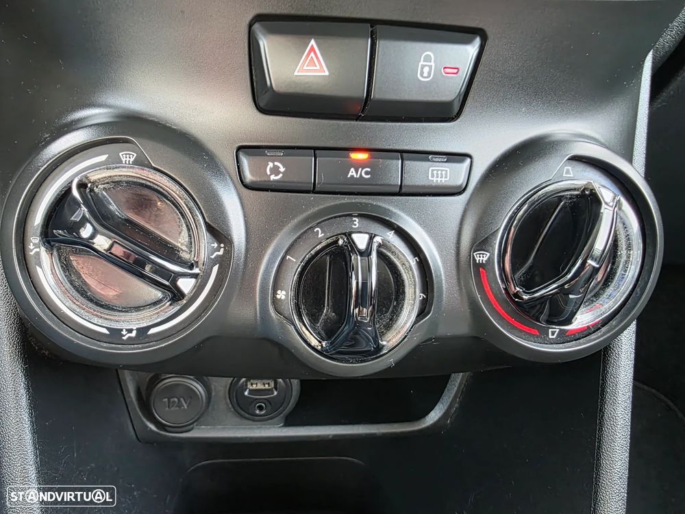 Peugeot 2008 1.2 PureTech Style - 22