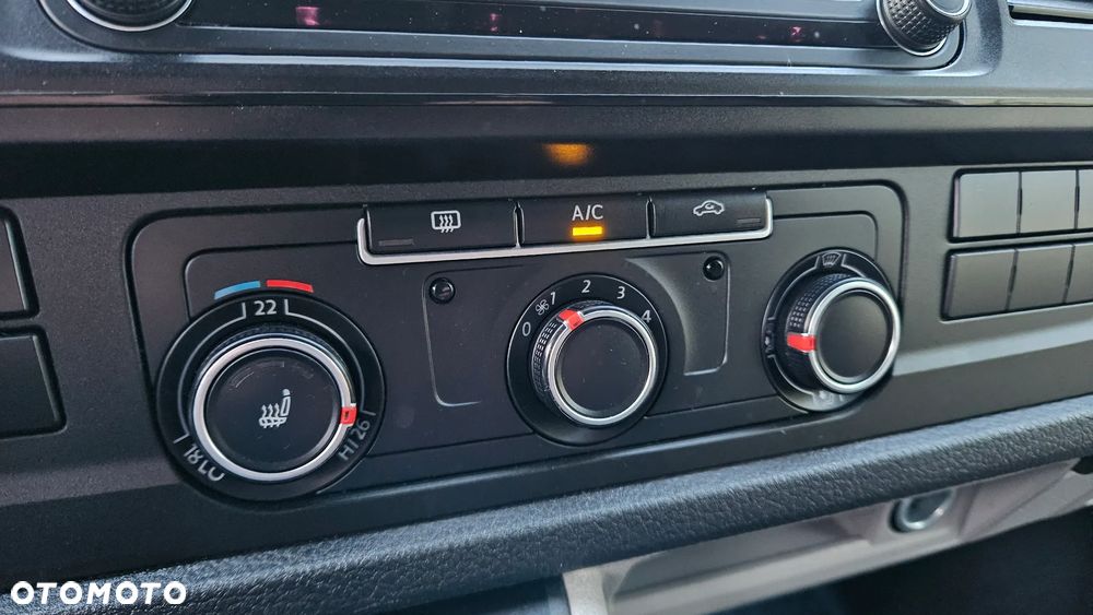 Volkswagen Transporter T6 2,0TDI 150KM DSG L2 Długi Klima Webasto Tempomat Hak - 18