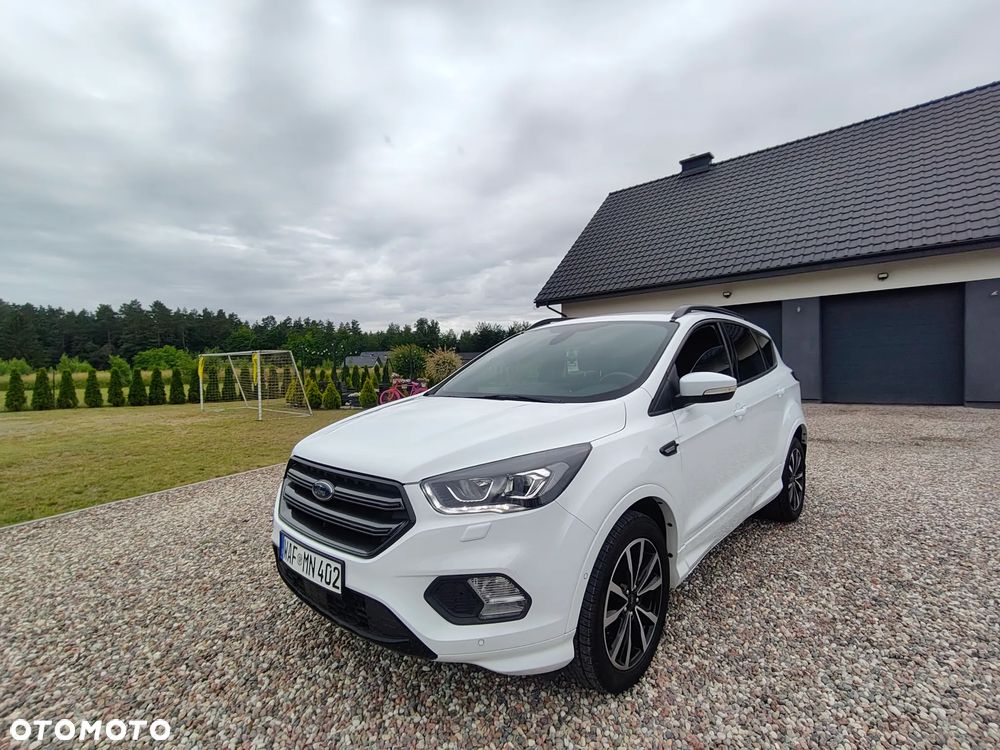 Ford Kuga 1.5 EcoBoost 2x4 ST-Line - 28