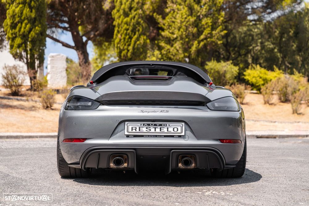 Porsche 718 Spyder RS - 5