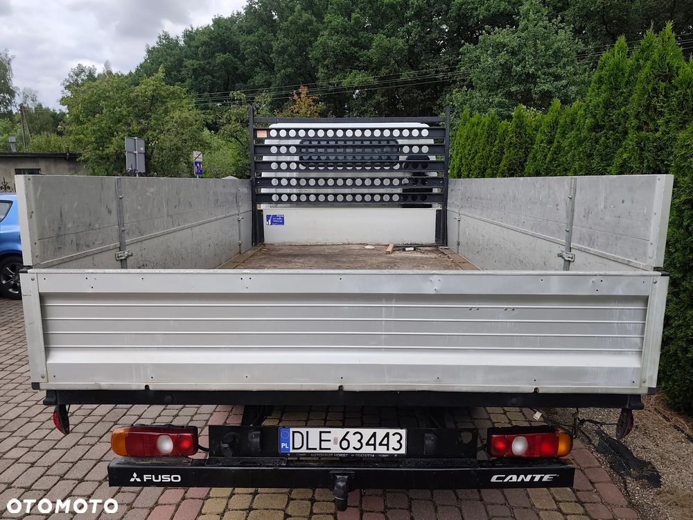 Mitsubishi CANTER FUSO - 4