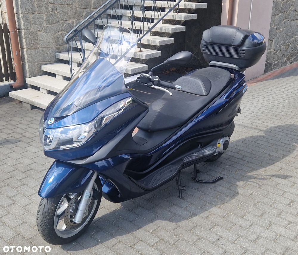 Piaggio X10 - 5