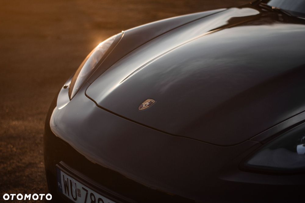 Porsche Panamera - 12