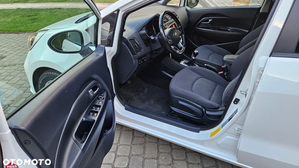 Kia Rio 1.2 L Business Line - 13