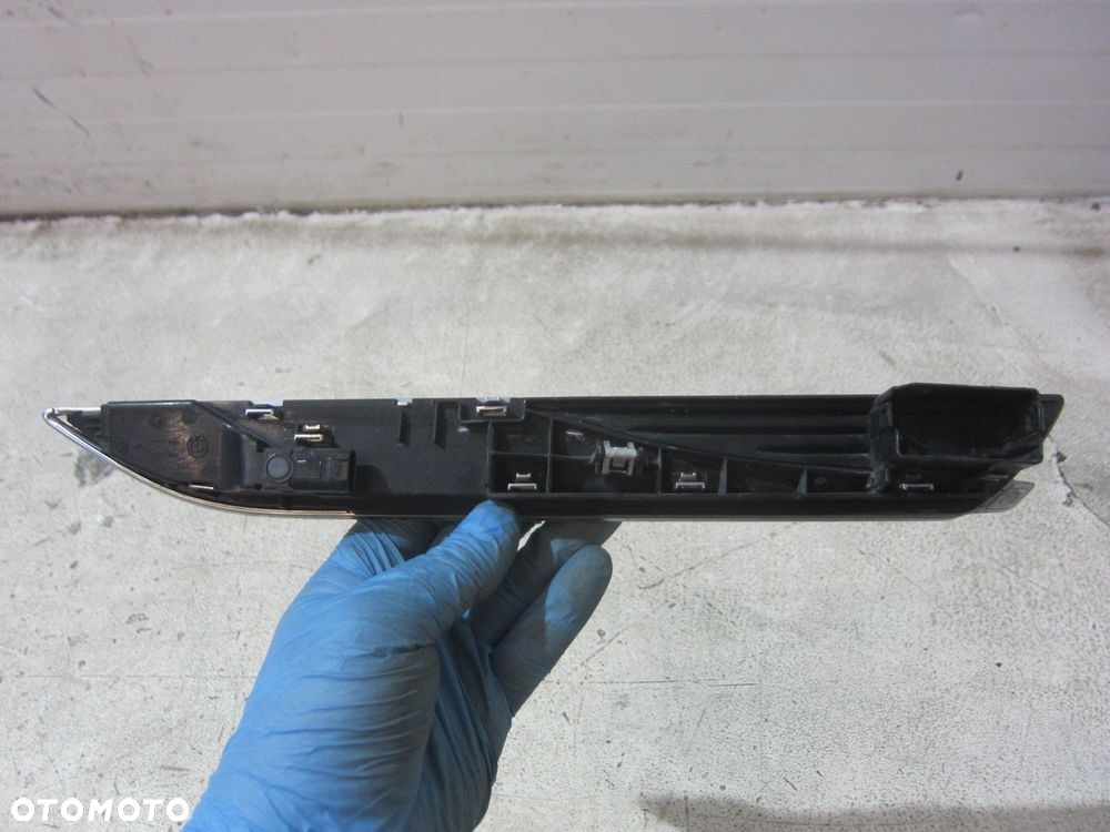 BMW F06 F12 MIGACZ BŁOTNIKA KIERUNKOWSKAZ PRAWY PRZÓD PRZEDNI 63137221860 - 7