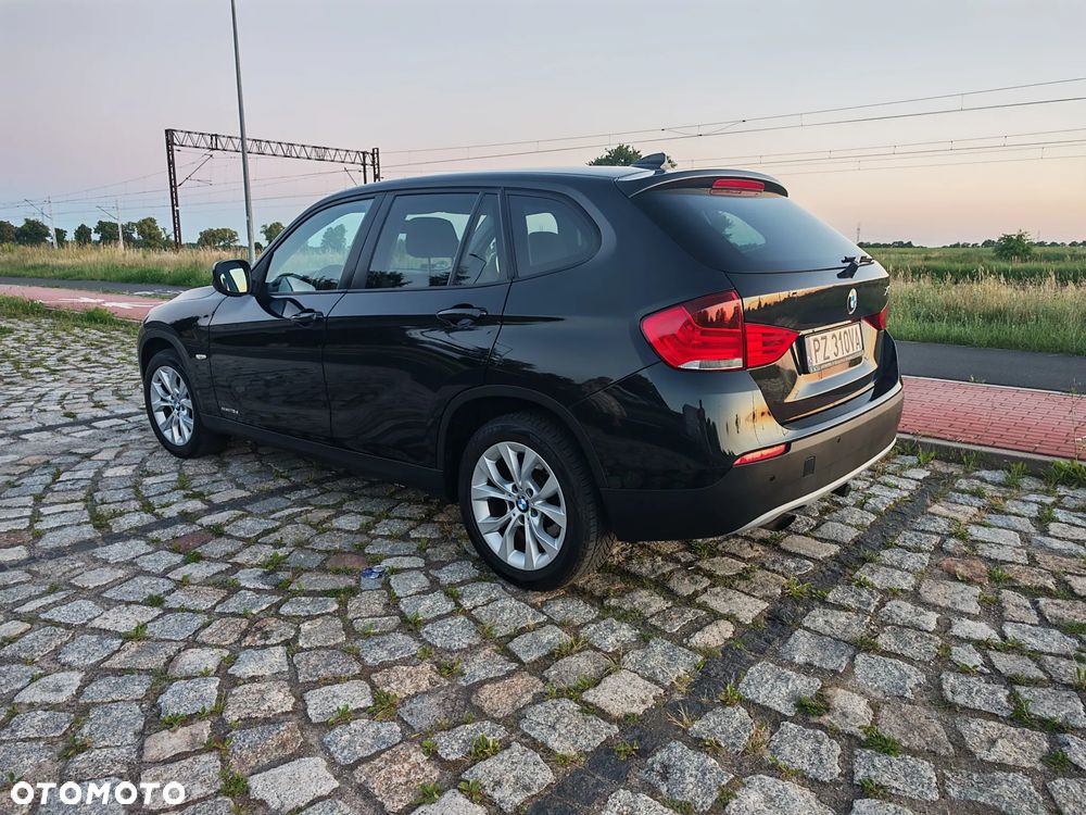 BMW X1 sDrive18d xLine - 8