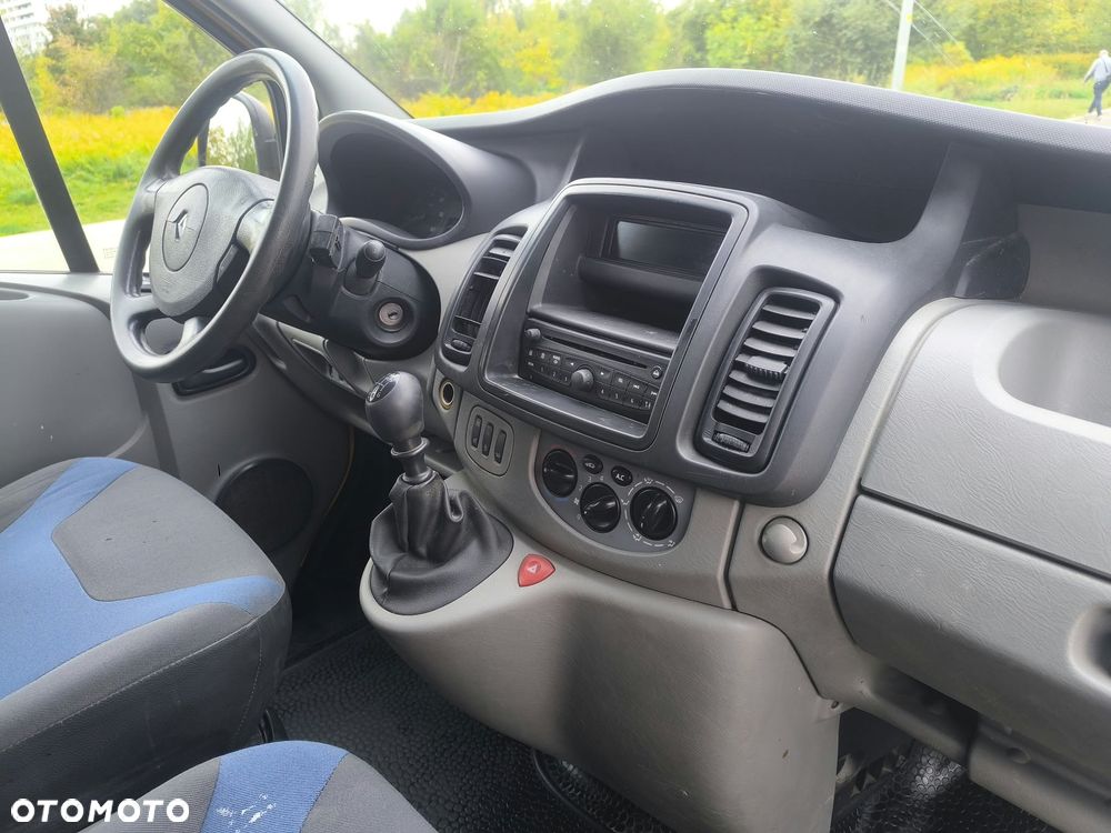 Renault Trafic - 19
