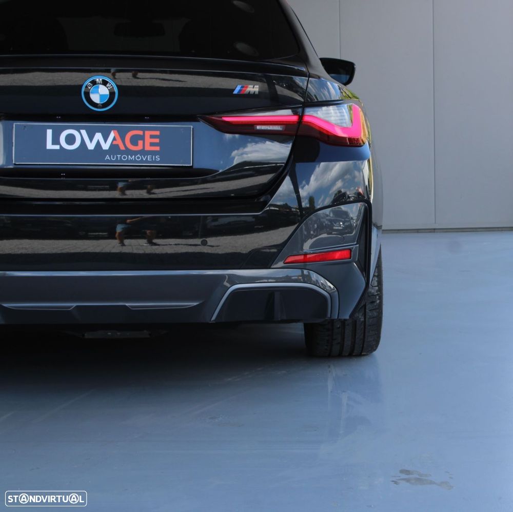 BMW i4 eDrive40 Pack Desportivo M - 14