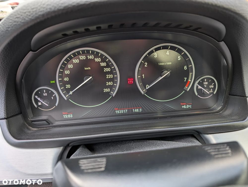 BMW Seria 5 528i xDrive Luxury Line - 20