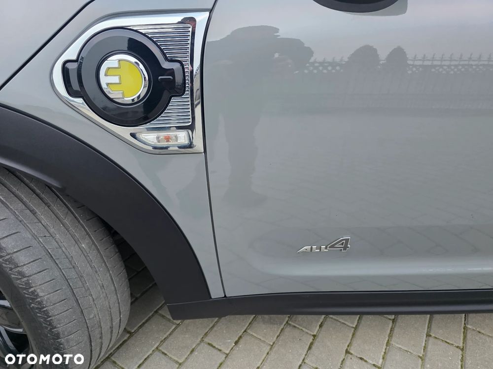 MINI Countryman Cooper SE ALL4 John Cooper Works Trim - 13