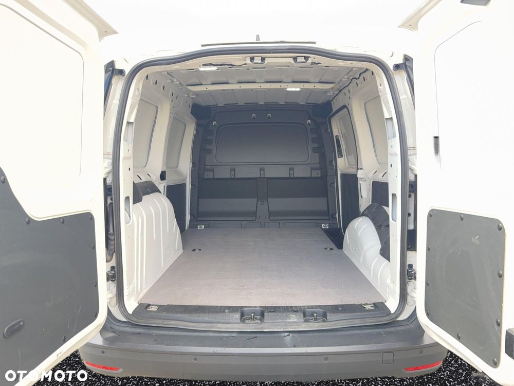 Volkswagen Caddy Cargo Maxi 2.0 TDI /102 KM - 28