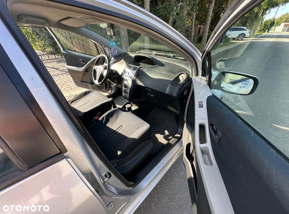 Toyota Yaris 1.3 Luna - 10