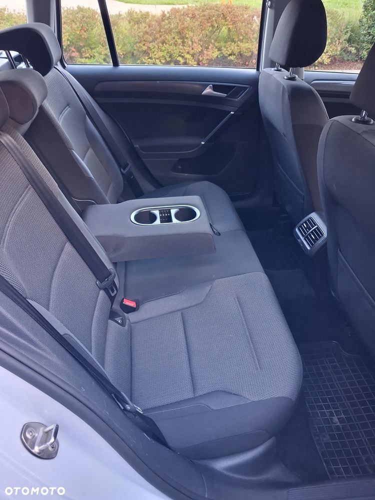 Volkswagen Golf 1.6 TDI BMT Comfortline - 13
