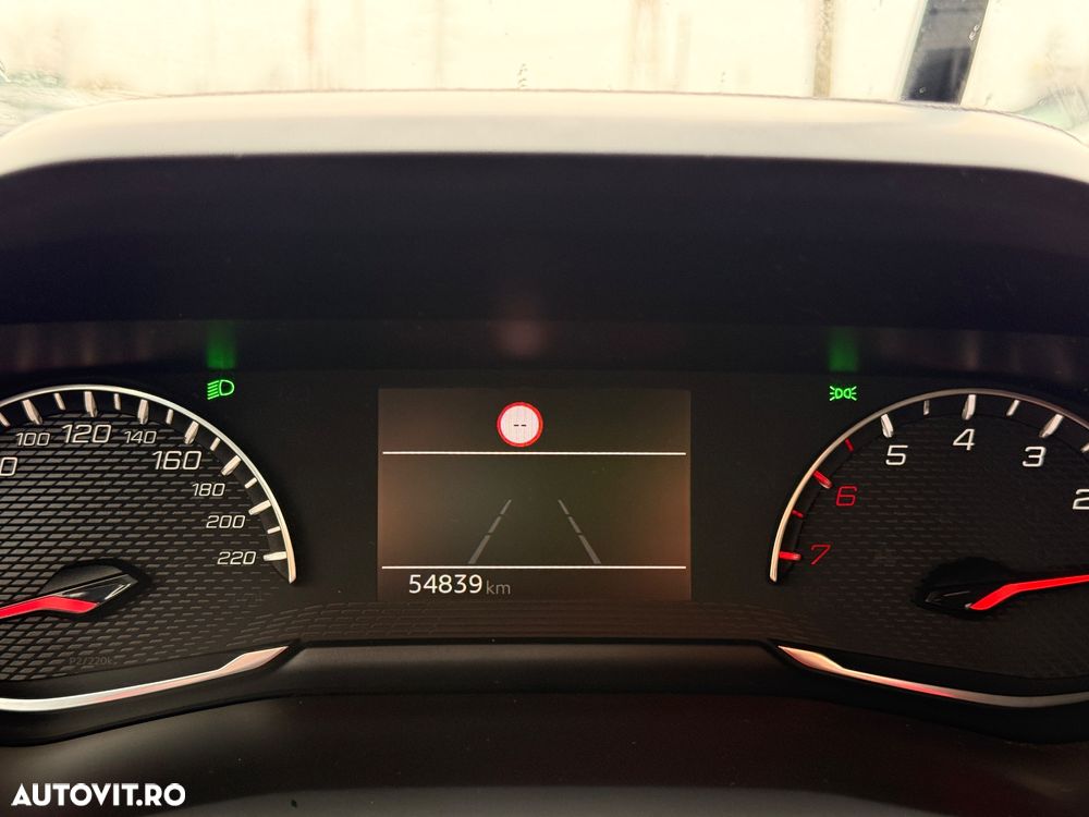 Peugeot 208 1.2 L PureTech STT Active Pack - 11