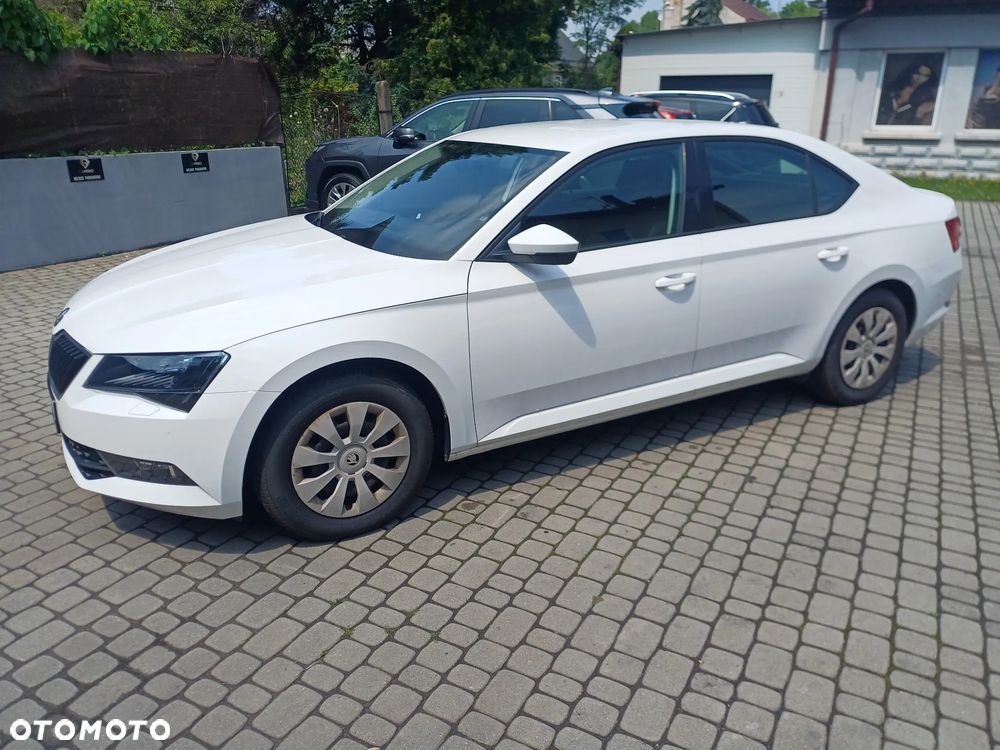 Skoda Superb 2.0 TDI Active - 2