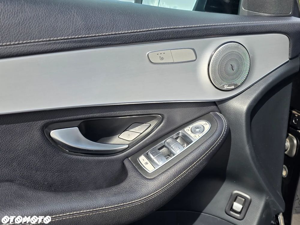 Mercedes-Benz GLC 200 4Matic 9G-TRONIC AMG Line - 15